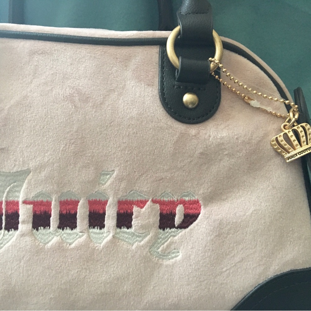 Juicy Couture Black and Cream Shoulder Bag